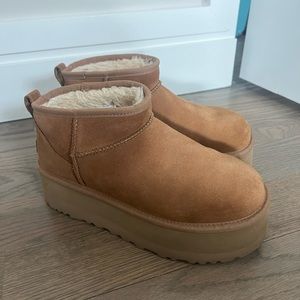 Women’s Classic Ultra Mini Platform Ugg